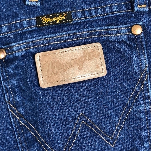 WRANGLER JEANS - SIZE 32 x 30 - 100% COTTON - DARK WASH - VERY HIGH RISE B17 - Picture 6 of 8